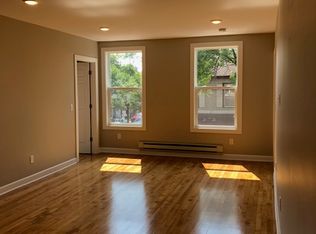 2197 4th St APT 1, Saint Paul, MN 55110