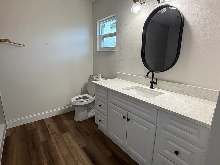 2433 Benjamin Dr — Photo 8