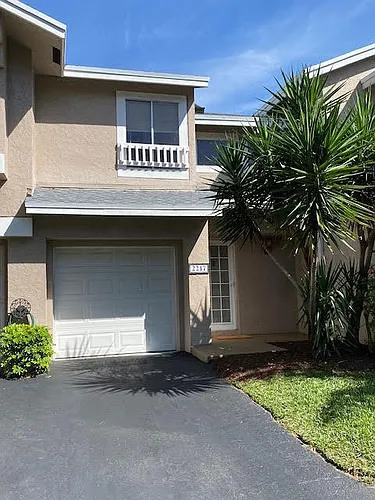 2217 Discovery Cir W Photo 1