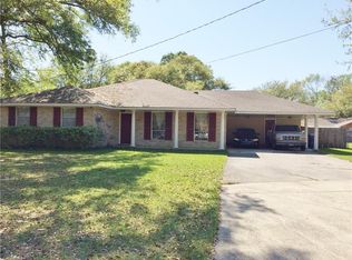 1143 Saint Scholastica St, Slidell, LA 70460
