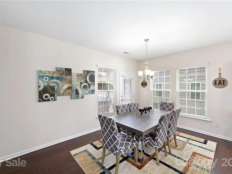 4020 Whittier Ln — Photo 15