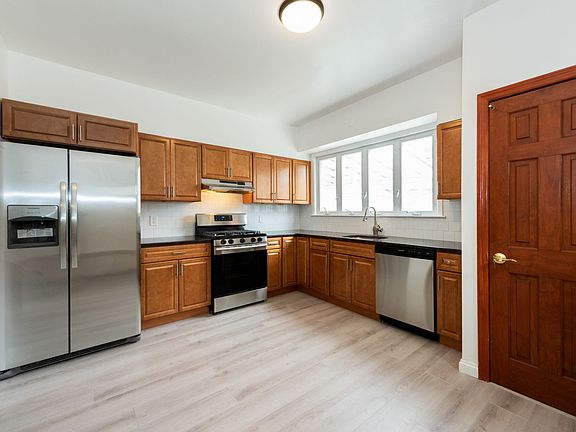 4th image of 8545 151st St