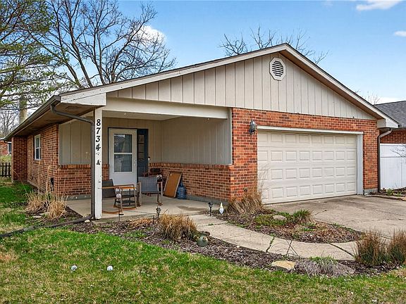 3rd image of 8734 Shadycreek Dr