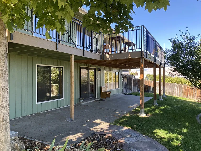 S Hills Dr — Photo 11