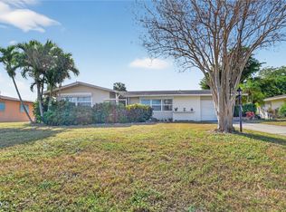 1718 SE 29th Ln, Cape Coral, FL 33904