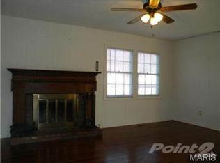 1003 Dutch Mill Dr, Ballwin, MO 63011