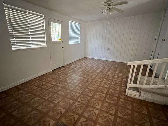 3rd image of 1005 Hawk Ave #A