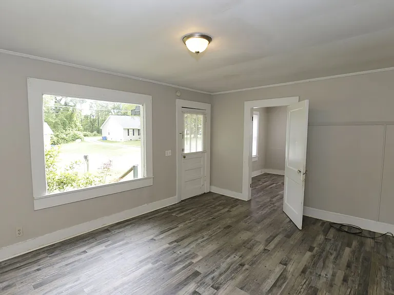 307 Tarver St SE — Photo 4