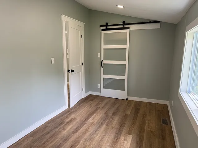 805 Woodland Ter — Photo 17