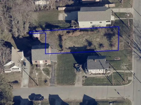 6133 Red Bank Rd, Cincinnati, OH 45213