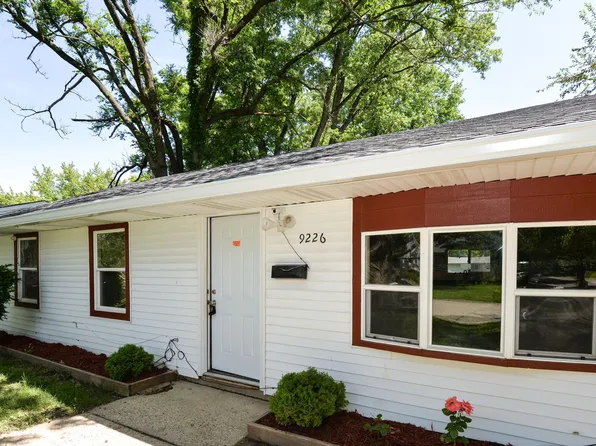 9226 Rochelle Dr, Indianapolis, IN 46235