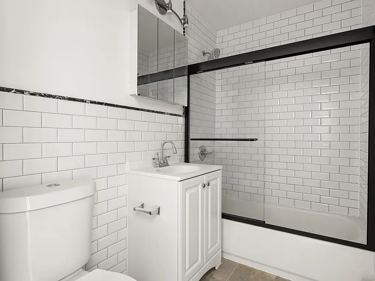1401 Atlantic Ave #3 — Photo 5