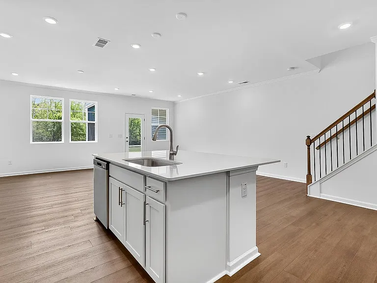 2934 Hickory Field Dr — Photo 24