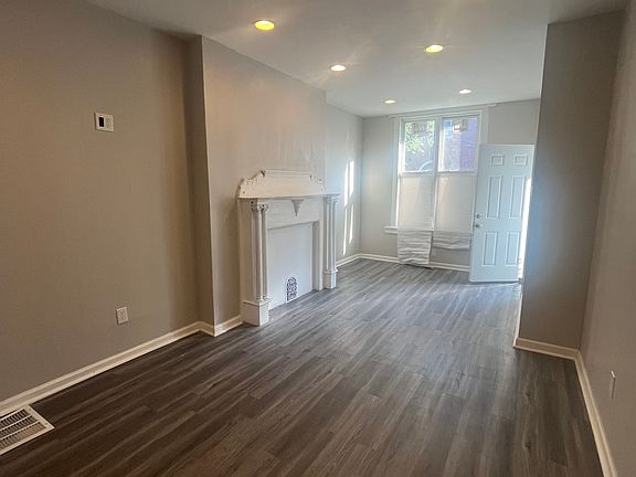 3rd image of 2334 Nicholas St #1