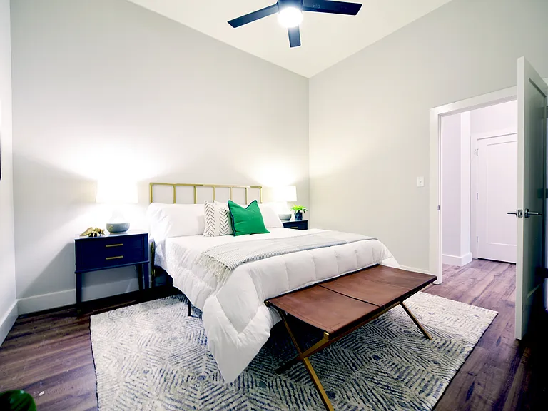 415 Debaliviere Ave #215 — Photo 5