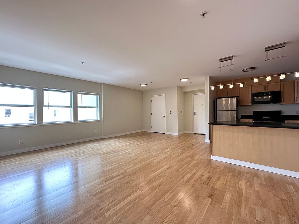 1st image of 2208 Mission St Unit 401