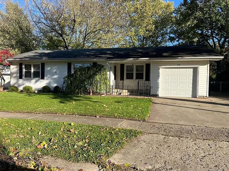 106 Conley Cir — Photo 2