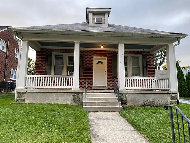 121 Sharpless St — Photo 4
