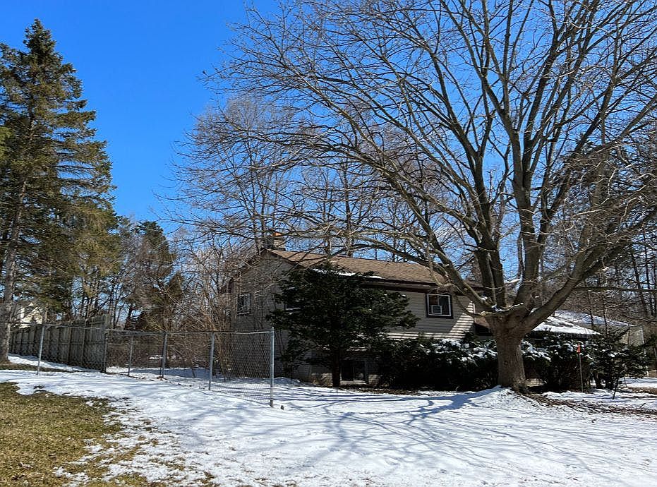 2nd image of 28150 Easterling Rd