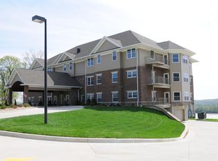 72 Park Ave APT 220, Tell City, IN 47586