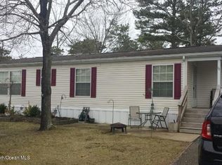 18 Arbor St, Whiting, NJ 08759