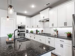 905 Bent Brook Rd, Oak Point, TX 75068