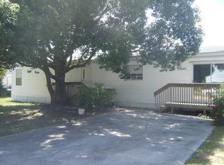 31641 Alane Ct, Tavares, FL 32778