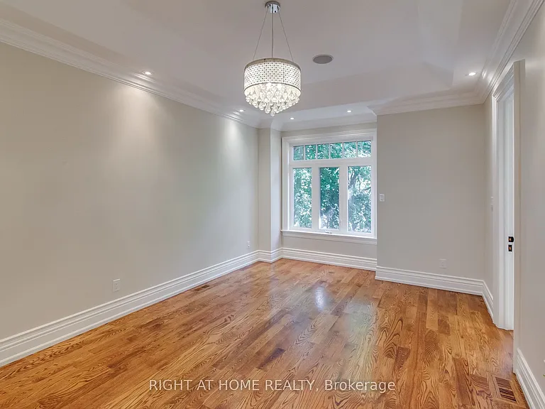109 Banff Rd — Photo 26