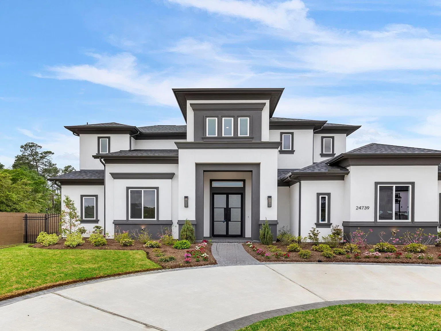 5 bed, 7.0 bath, 5412 sqft, $8,000 — Photo 3