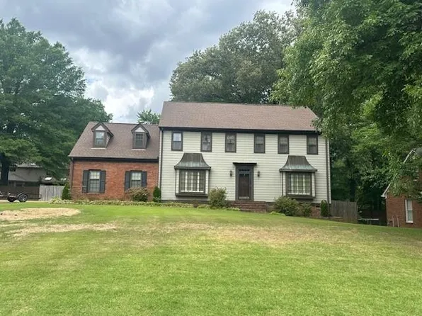 1915 Hidden Oaks Dr, Germantown, TN 38138