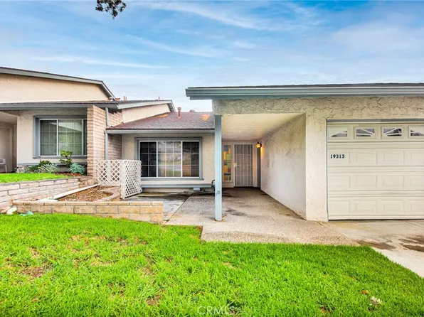 19313 Oak Crossing Rd, Santa Clarita, CA 91321
