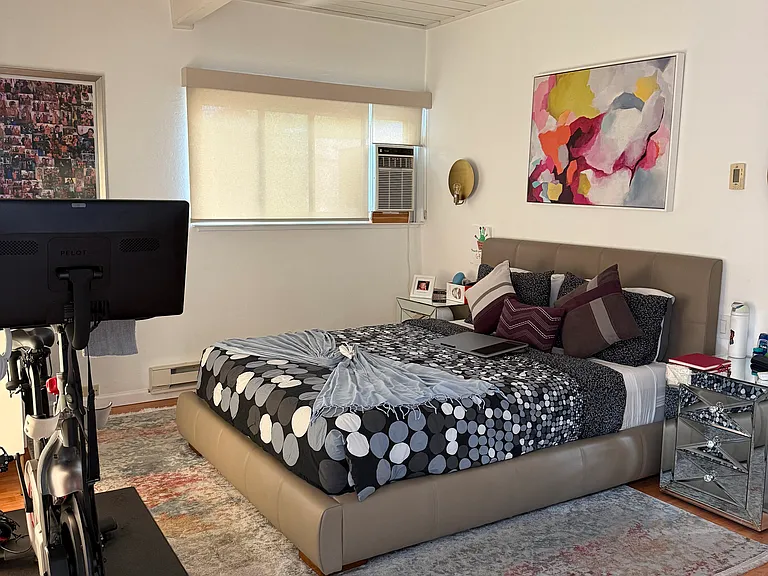 2180 Geary Rd #1 — Photo 6