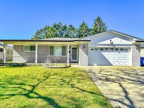 30155 Dell Ln, Warren, MI 48092