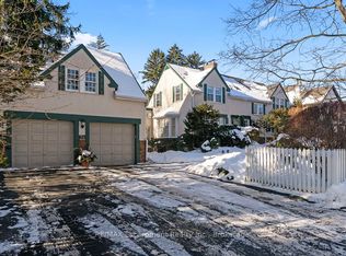 74 Howard Ave, Oakville, ON L6J3Y5