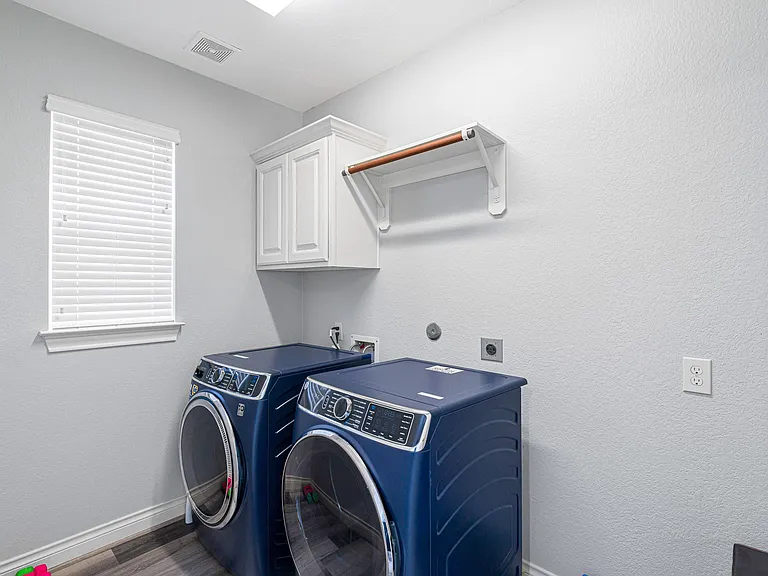 27703 Lodgemist Ct — Photo 30
