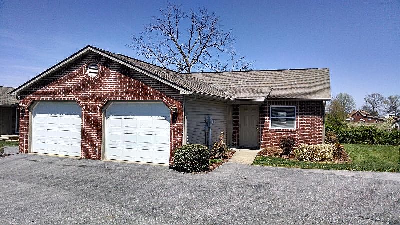 1st image of 107 Mesa Dr