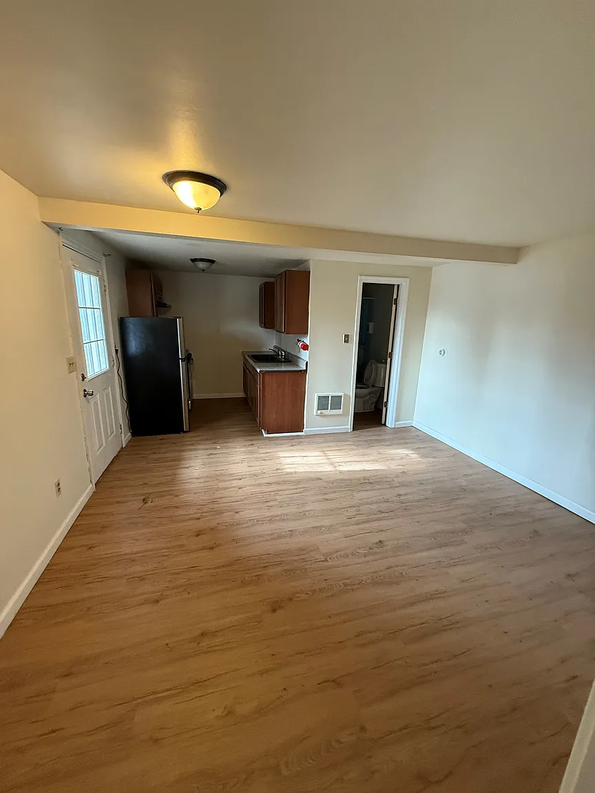 1005 Saint Clair Ave #A photo 1