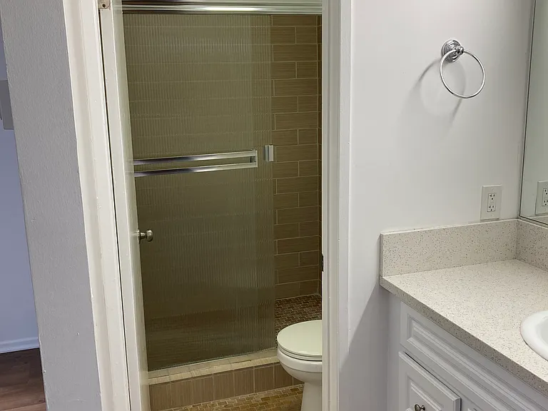 808 Fourth Street — Photo 26