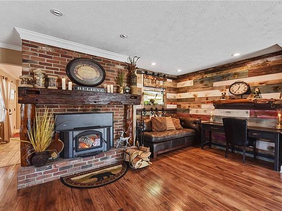 5th image of 737 Canter Cir