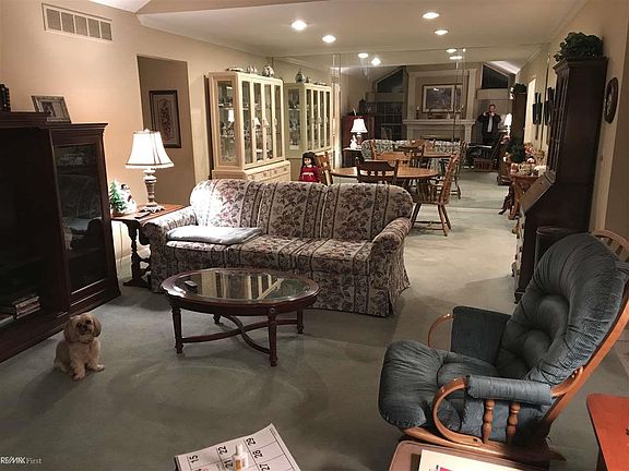 2nd image of 48722 French Creek Ct