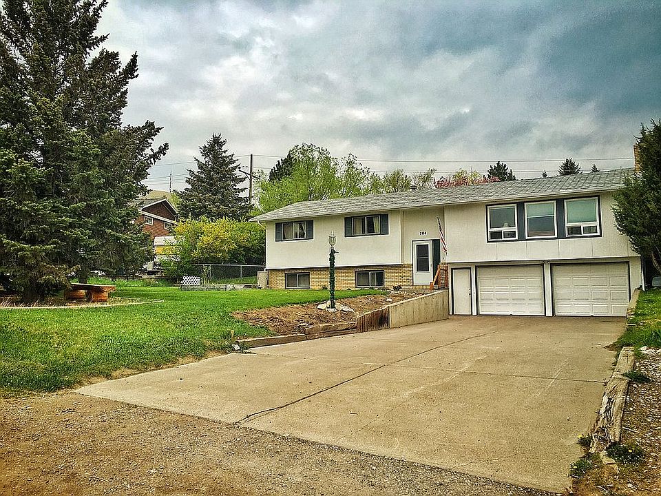 1st image of 704 N C St