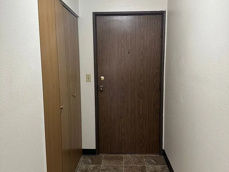 Park Place West Apartments — Photo 18