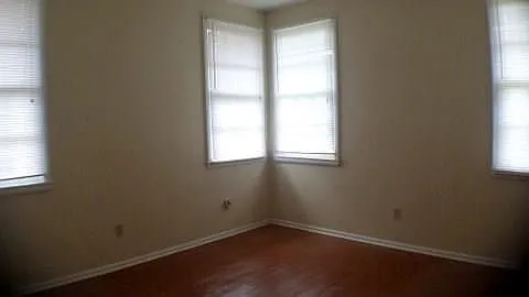 4736 Saint Anthony Ave — Photo 19