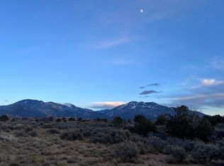 14 Cavalry Camp Rd, Arroyo Seco, NM 87514