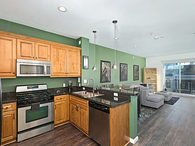 445 Island Ave #423 — Photo 5