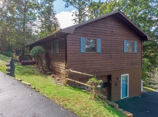 90 Misty Mountain Rd, Franklin, NC 28734