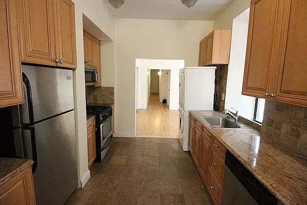 Rented by Luxor Homes & Investment Realty | media 12