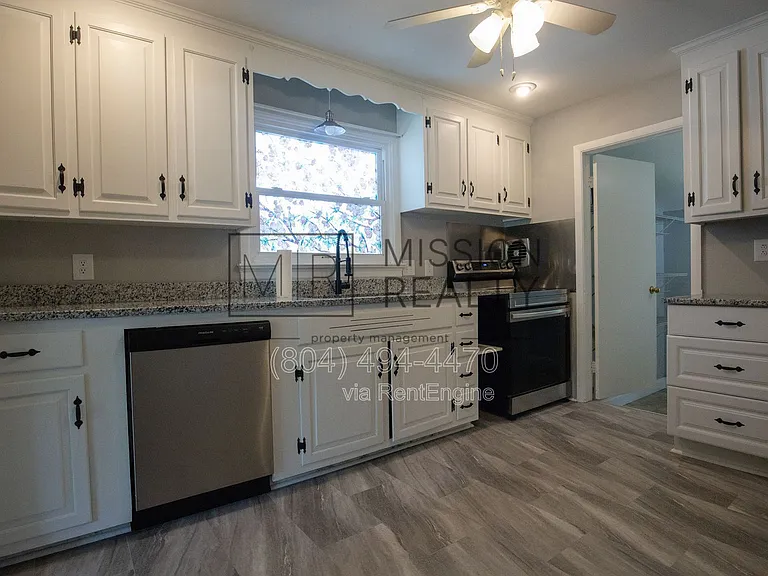 1107 Ironington Rd — Photo 9
