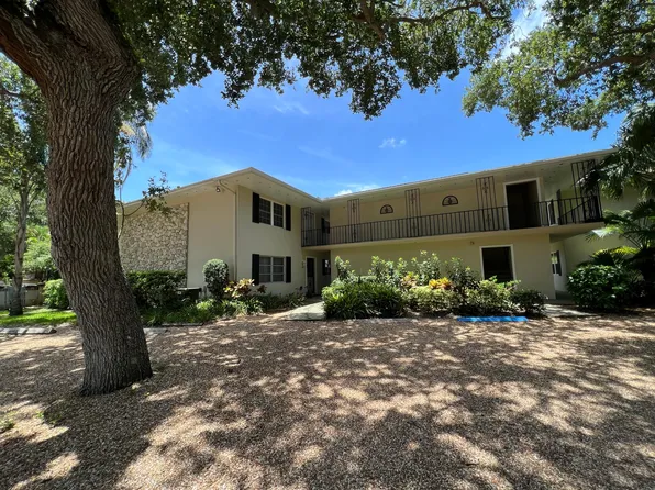 800 Coquina Ln APT 105, Vero Beach, FL 32963