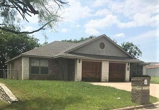 1st image of 153 Meadows Dr N